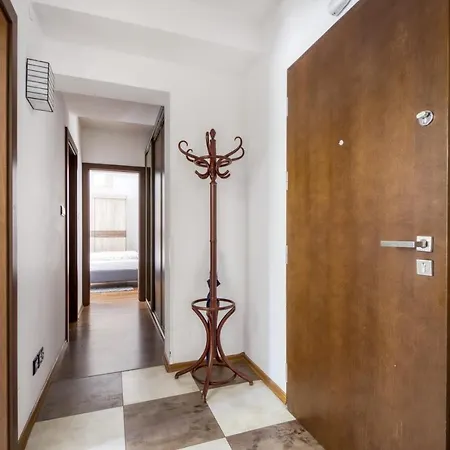 Labo Towarowa Kercelak Apartamento Varsóvia